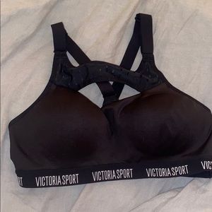Like New Victoria Sport sportsbra in 32C